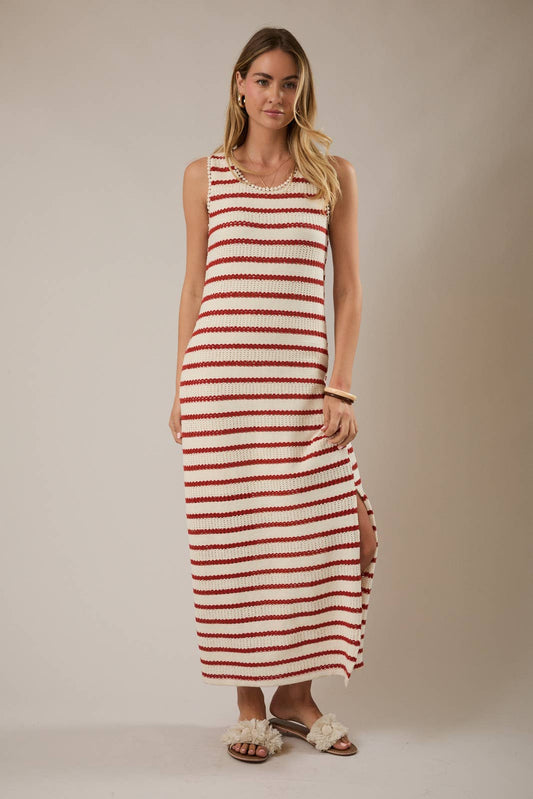 ROUND NECK SLEEVELESS SLIT STRIPE MAXI DRESS: CREAM-RED STRIPE